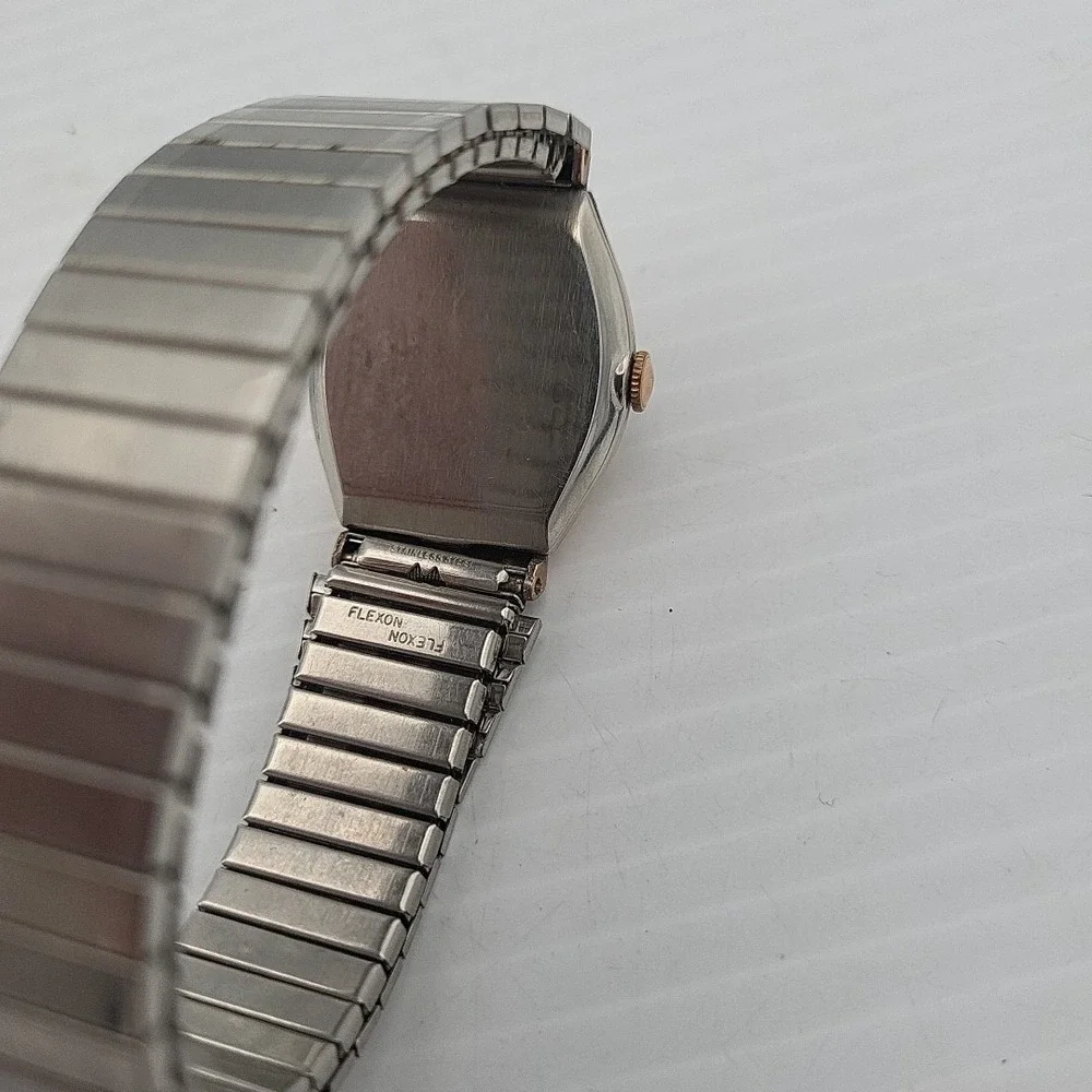 Benrus‎ Watch Silver Flex Band